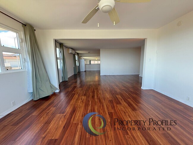 Foto del edificio - Newtown 3 Bedroom 3.5 Bath House - Availab...