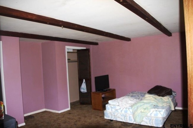 Foto del edificio - 331 Stage Coach Rd
