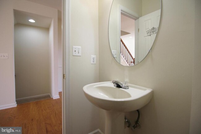 Foto del edificio - 8442 Hallie Rose St