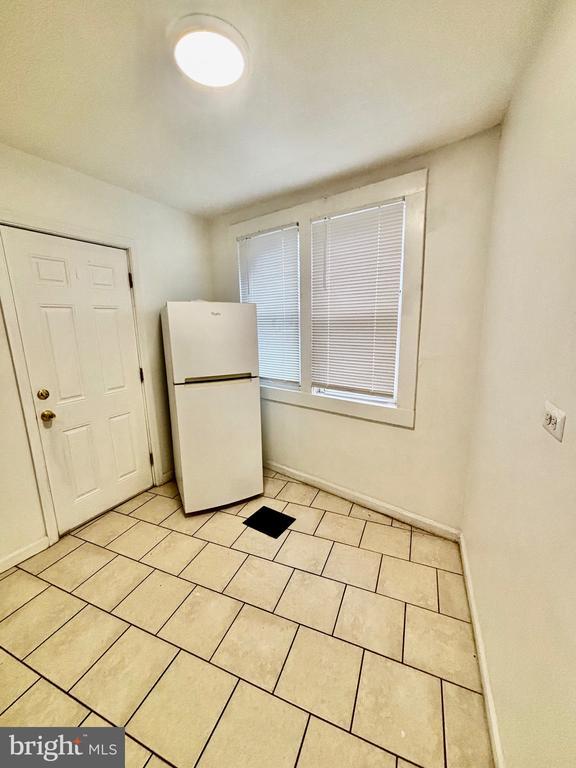 Foto del edificio - 2339 Belgrade St