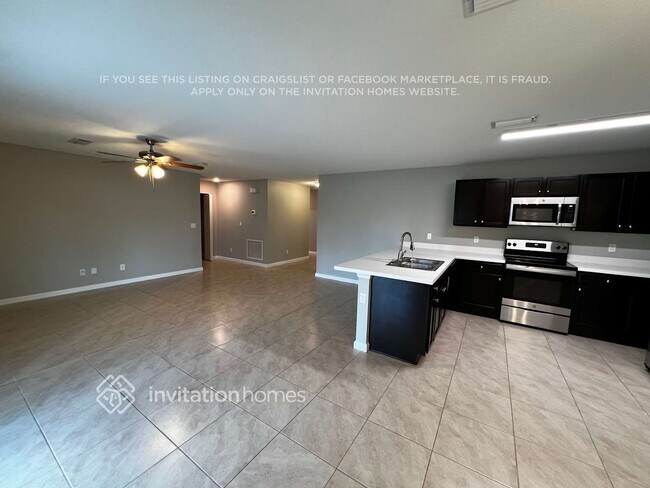 Foto del edificio - 371 SW Aero Cir