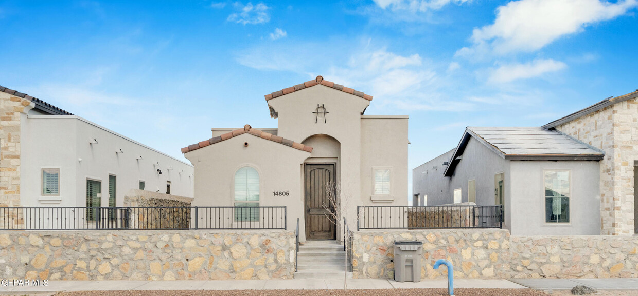 Foto principal - 14805 Pebble Hills Blvd