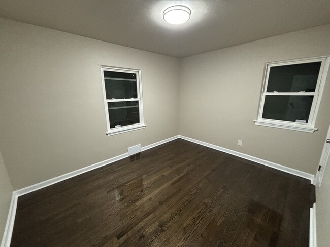 Building Photo - 5729 W 6th Ave