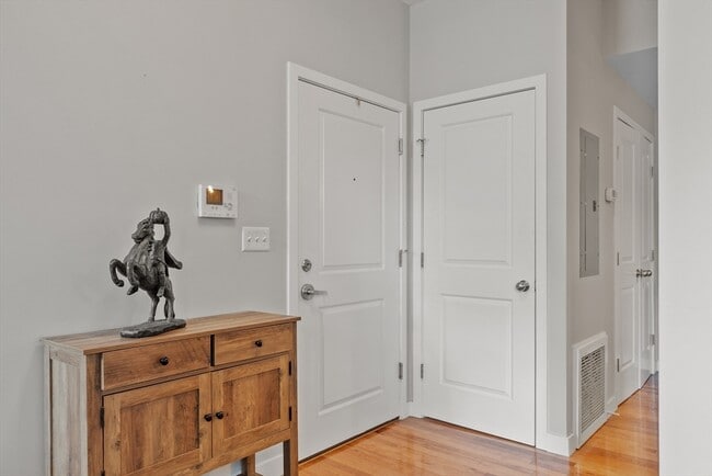 Foto del edificio - 99 Essex St