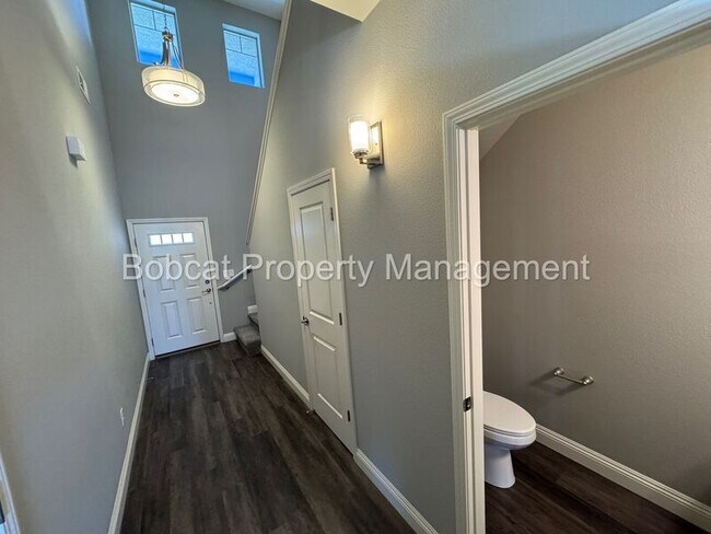 Foto del edificio - 1393 Handelin Rd