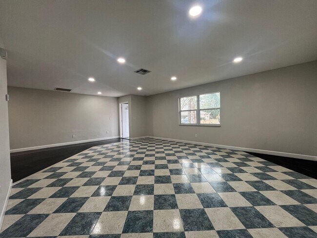 Foto del edificio - 838 SE Proctor Ln