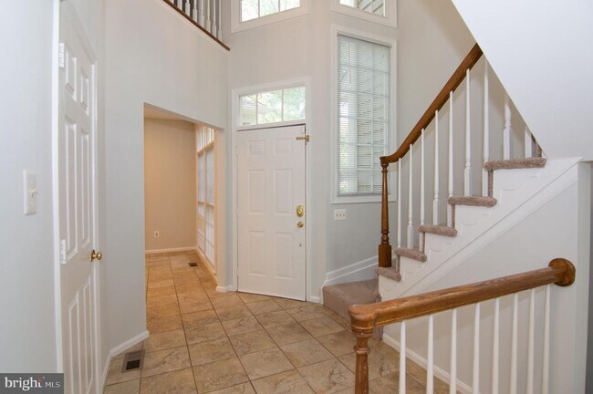 Building Photo - 11415 Hollow Timber Way