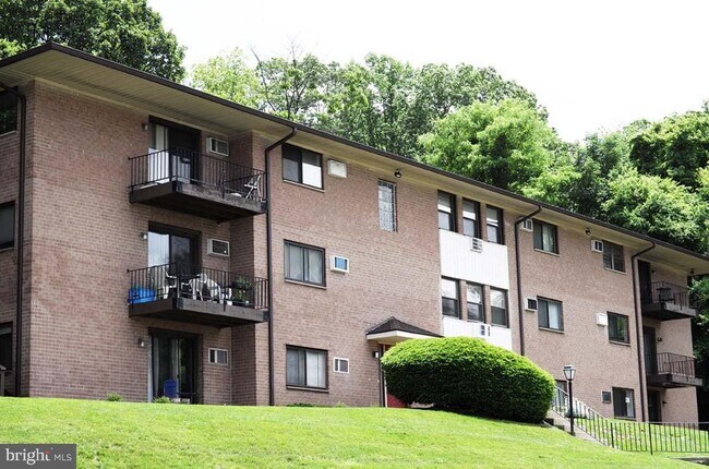 Foto del edificio - 1016 W Baltimore Pike