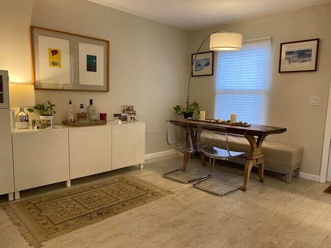 Foto del edificio - 679 Marlboro Oval