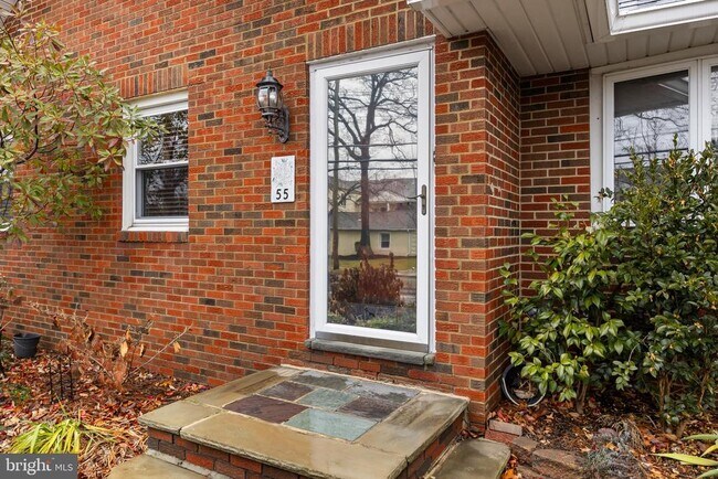 Foto del edificio - 55 E Evesham Rd