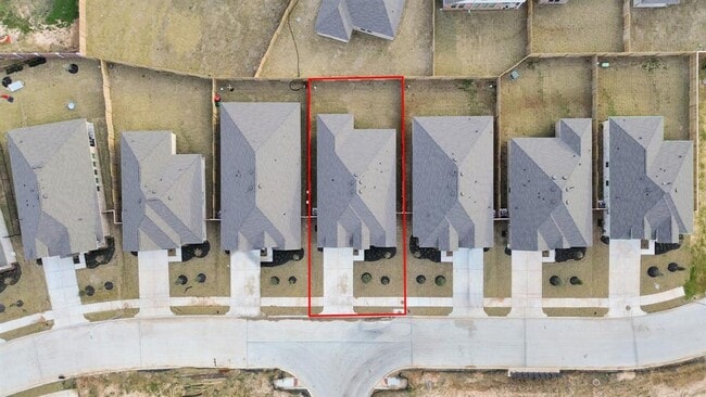 Building Photo - 2916 Cordova Hl Dr