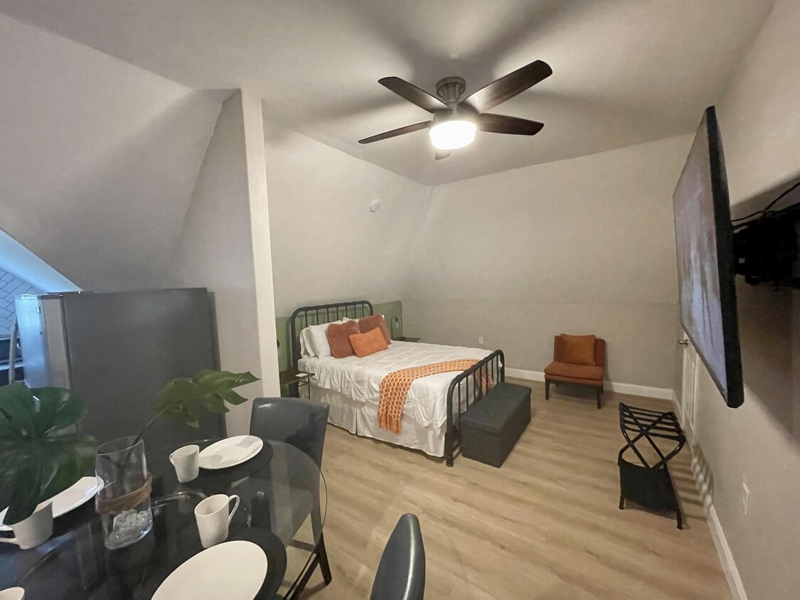 Photo - 1708-1710 Bolivar St (Denton, TX)