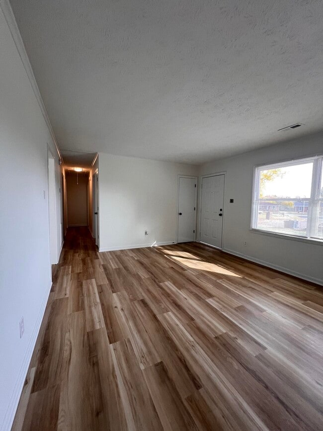 Building Photo - 1602 Astaire Ct