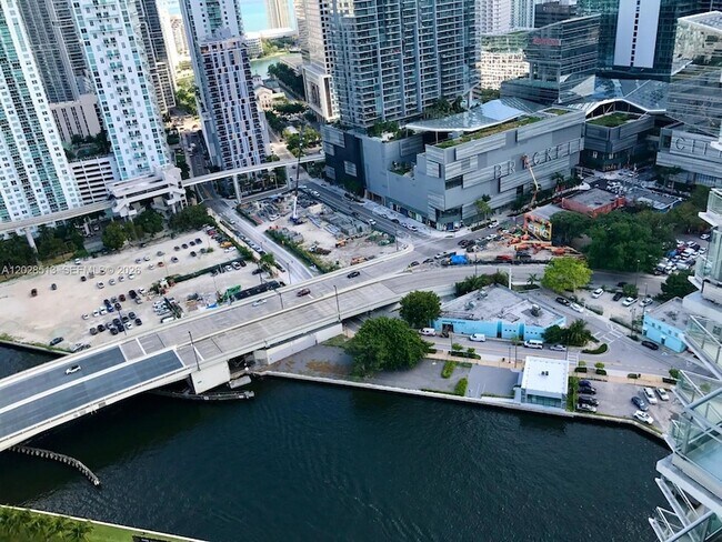 Foto del edificio - 92 SW 3rd St