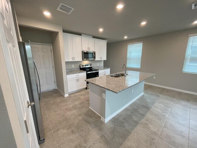 Photo - 798 Legacy Dr Townhome