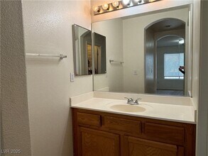 Building Photo - 9928 Juniper Haven Ave