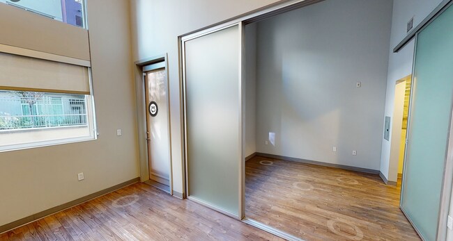 Building Photo - 265 S San Pedro St