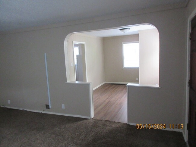 Building Photo - 2501 Oakridge Rd