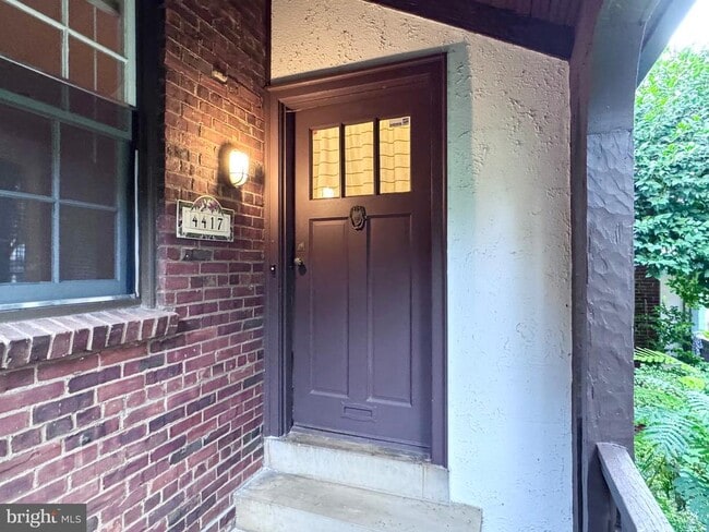 Building Photo - 4417 Volta Pl NW