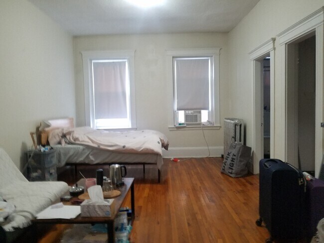 Foto del edificio - 1334 Commonwealth Ave