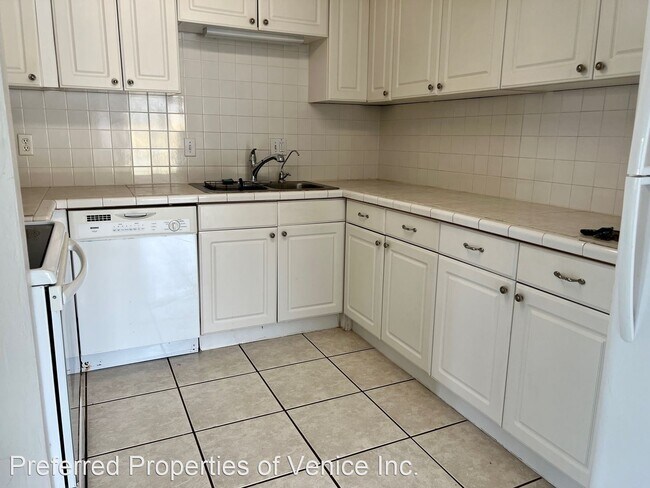 Building Photo - 3 br, 2 bath House - 1050 OLYMPIA RD