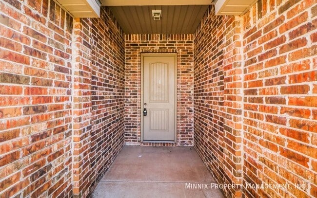 Building Photo - 2023 88th St