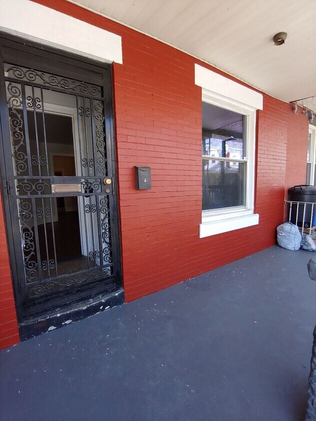 Primary Photo - 3 Bedroom Home off of 60th & Cobbs Creek P...