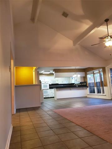 Foto del edificio - 3304 Lemmontree Ln
