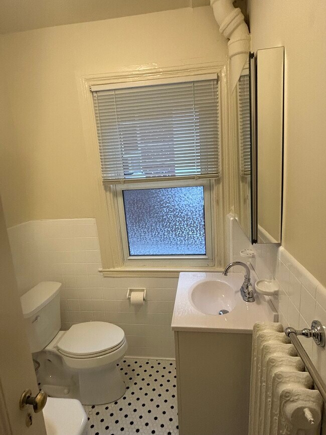 Foto del edificio - 415 E Capitol St SE