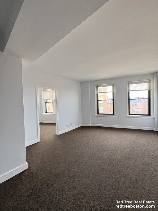 Building Photo - 475 Commonwealth Ave