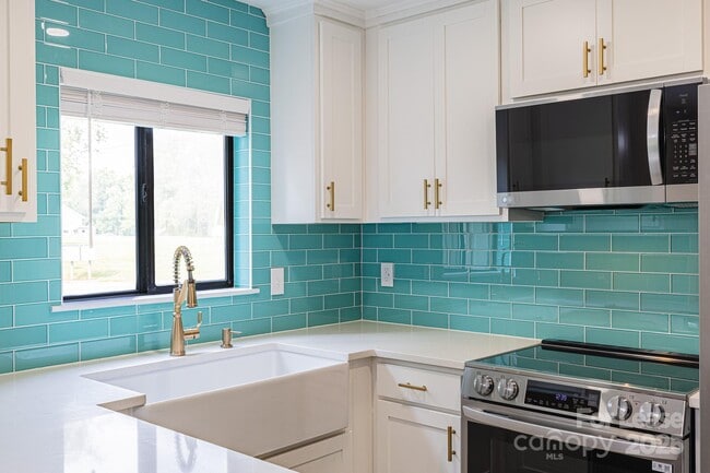 Foto del edificio - 712 Mallard Head Pl