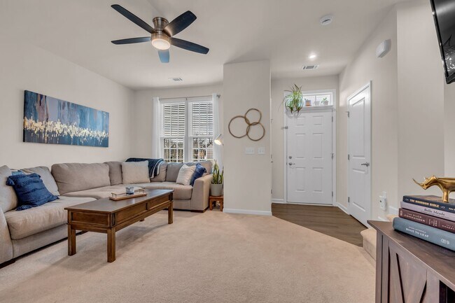 LA PROPIEDAD NO VIENE AMUEBLADA - 420 Park Ave