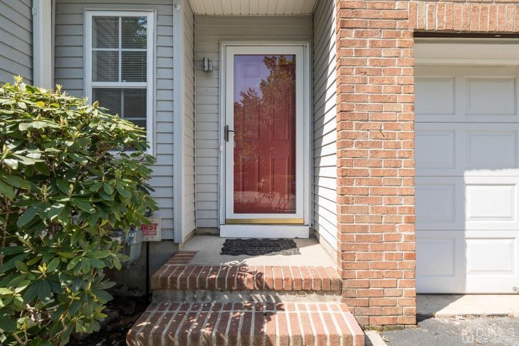 Foto principal - 237 Hidden Woods Ct