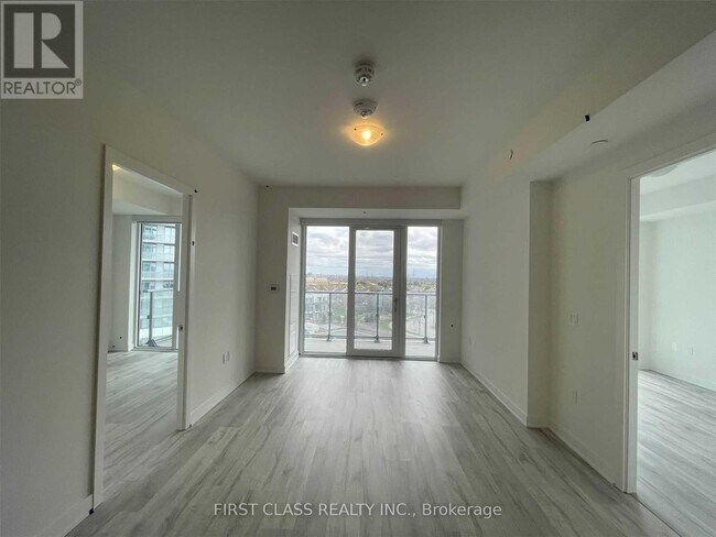 Building Photo - 4655 Metcalfe Ave