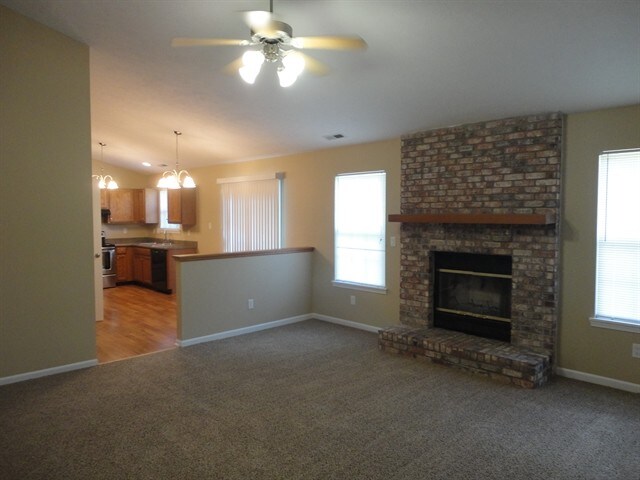 Foto del edificio - 8956 Mallard Green Dr