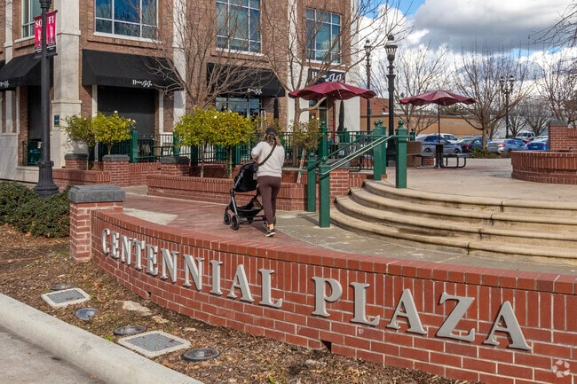 The Old Town area of Clovis is a pedestrian friendly area filled with shops and eateries.