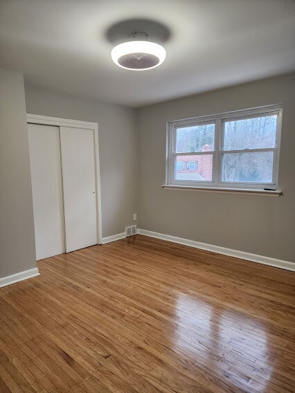Building Photo - 5302 Vicaris St