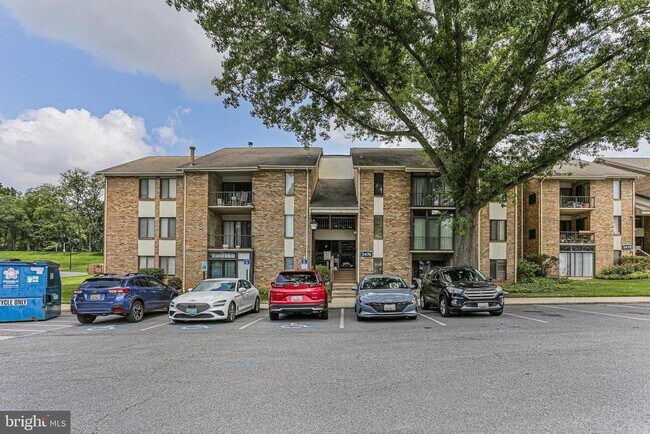 Foto del edificio - 5476 Cedar Ln