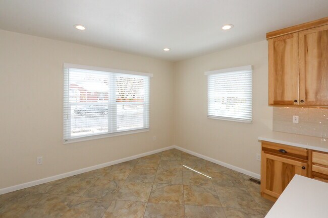 Foto del edificio - 950 S 1900 E