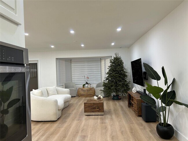 Foto del edificio - 15915 SW 103rd Pl