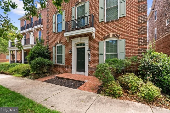 Building Photo - 493 W Watkins Mill Rd