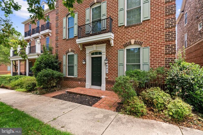 Foto del edificio - 493 W Watkins Mill Rd