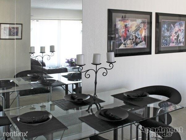 Foto del edificio - 9545 Greenview Ave