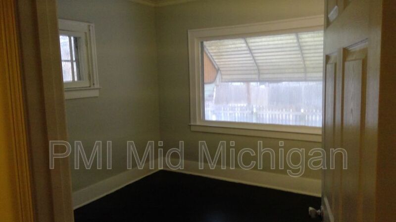 Foto del edificio - 1445 E Kearsley St