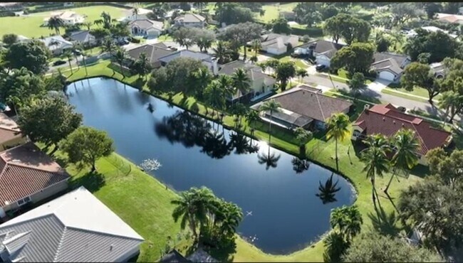 Foto del edificio - 9651 NW 39th St