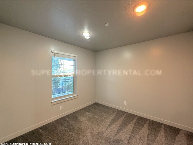 Foto del edificio - 2 bed, 1 bath Condo