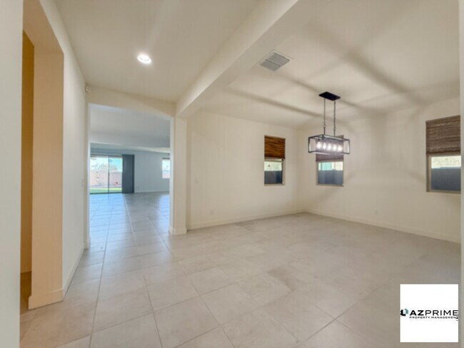 Foto del edificio - Modern 2/2.5 Mesa Home in Encore at Eastmark with Community Resort-Style Amenities!