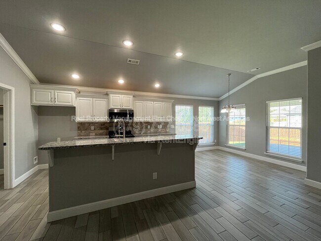 Foto del edificio - 3661 Ambrosia Ln