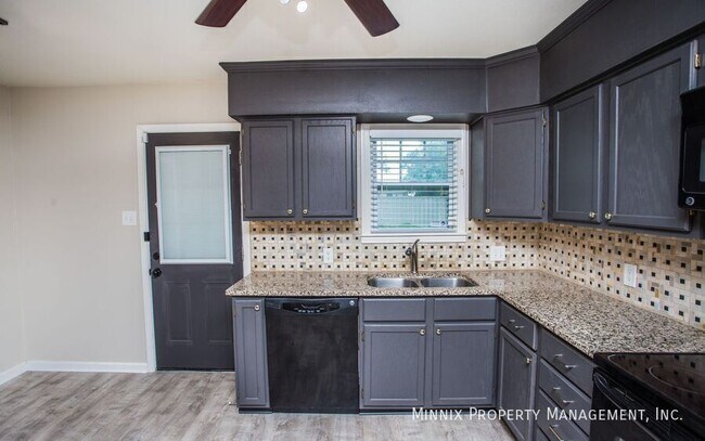 Foto del edificio - 4416 43rd St