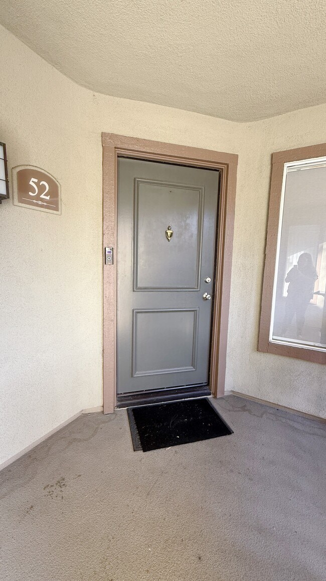 Foto del edificio - 2800 Keller Dr